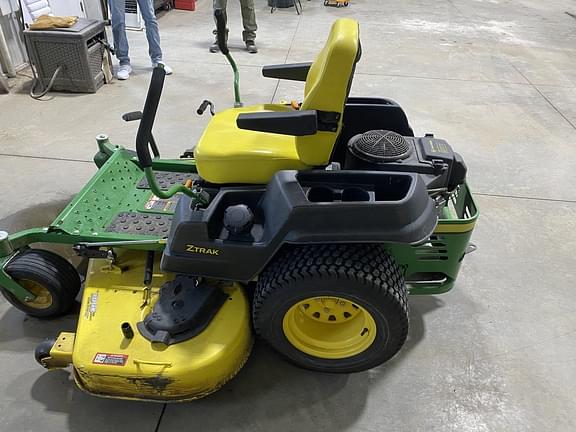 Image of John Deere Z540R equipment image 1