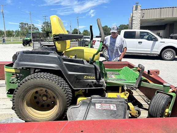 Image of John Deere Z540R equipment image 4