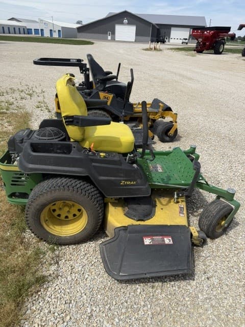 Image of John Deere Z540R equipment image 1
