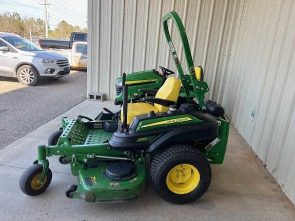 2017 John Deere Z915E Equipment Image0