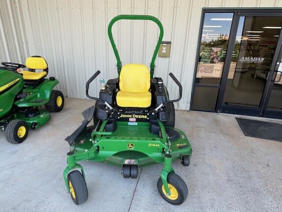 Image of John Deere Z915E equipment image 1
