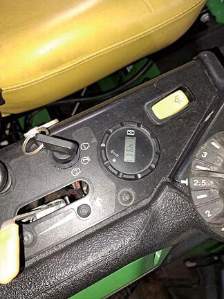 Image of John Deere Z915E equipment image 4