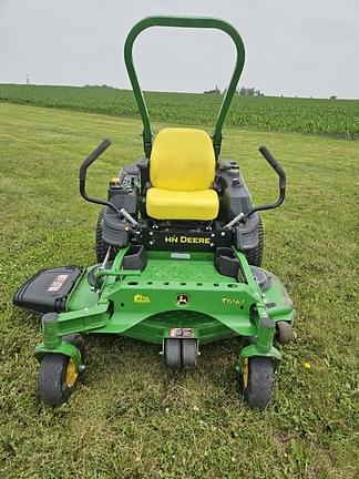 Image of John Deere Z915E equipment image 1