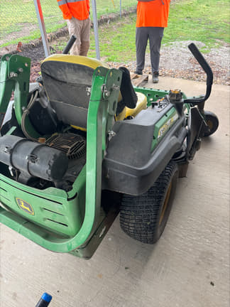 Image of John Deere Z915E equipment image 2