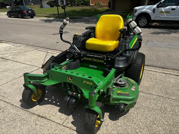 Image of John Deere Z915E equipment image 4
