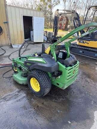 Image of John Deere Z915E equipment image 1