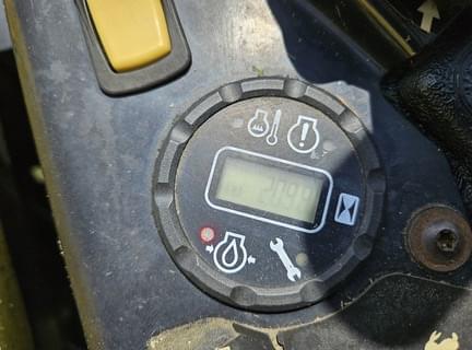 Image of John Deere Z920M equipment image 4