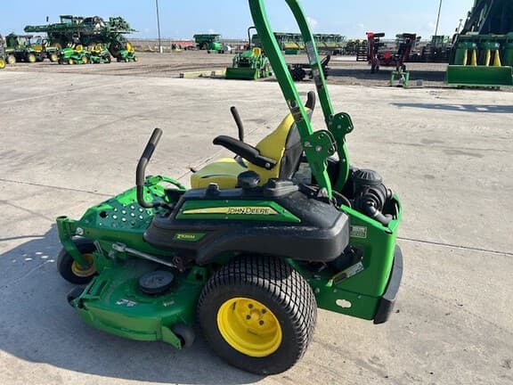 Image of John Deere Z920M equipment image 1