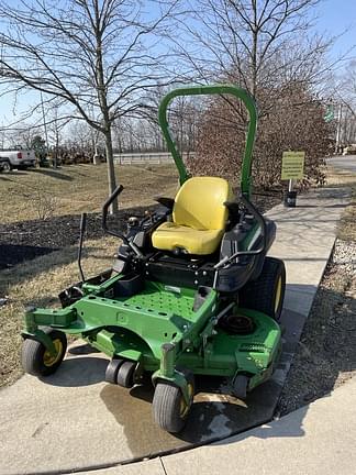 Image of John Deere Z920M equipment image 1