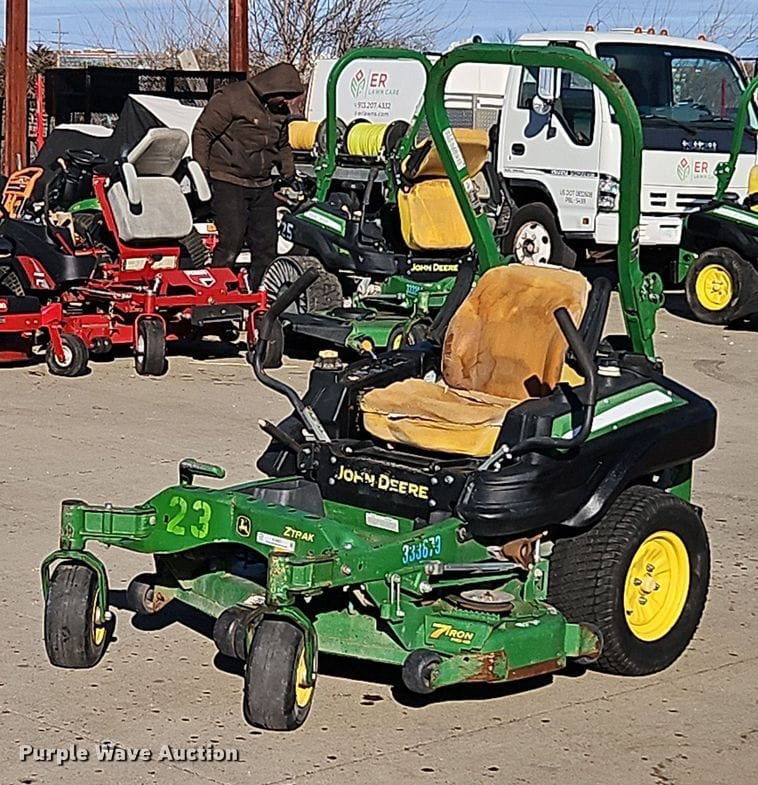 2017 John Deere Z920M Equipment Image0