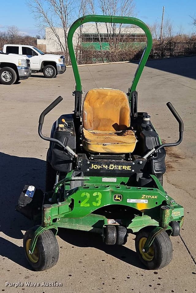 Image of John Deere Z920M equipment image 1