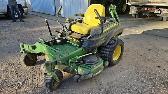 Image of John Deere Z925M equipment image 1