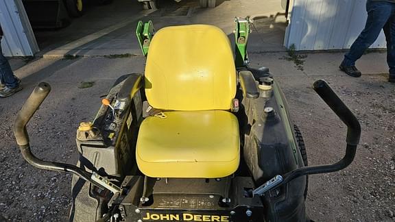 Image of John Deere Z925M equipment image 4