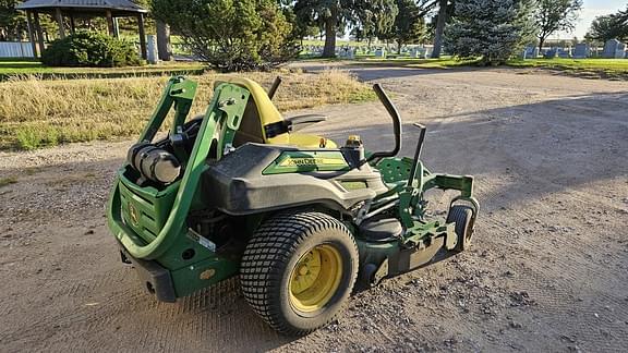 Image of John Deere Z925M equipment image 2