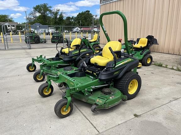 Image of John Deere Z925M equipment image 1