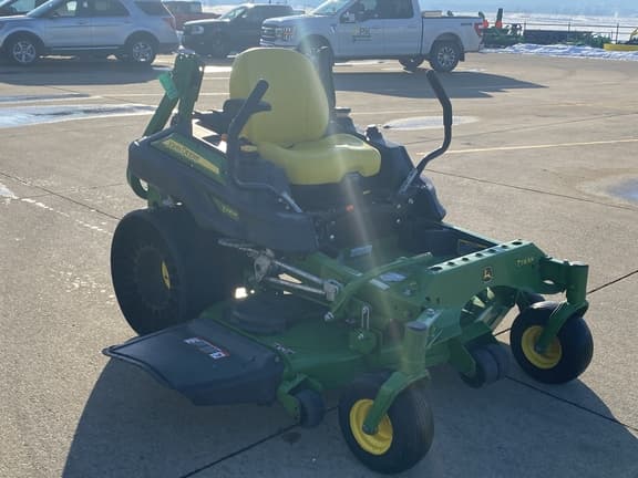 Image of John Deere Z925M equipment image 2