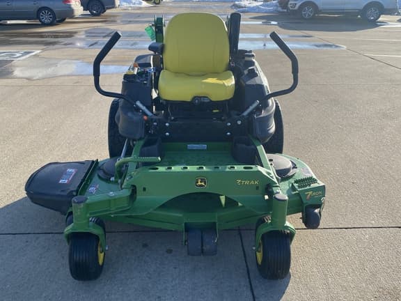 Image of John Deere Z925M equipment image 1