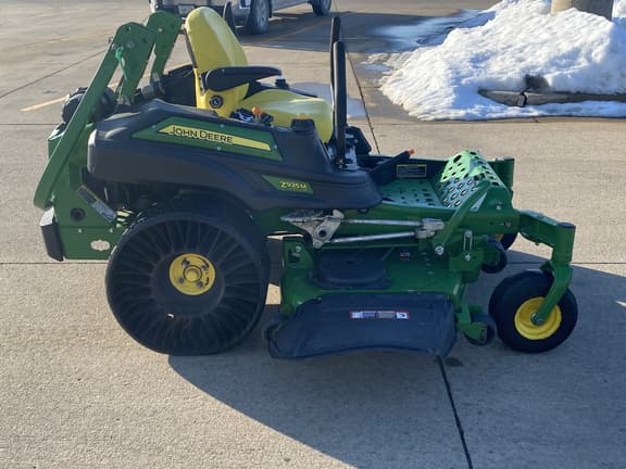 Image of John Deere Z925M equipment image 3
