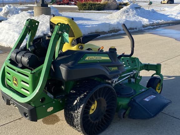 Image of John Deere Z925M equipment image 4