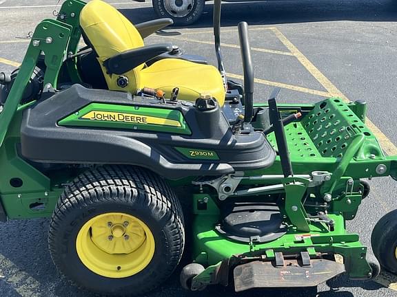 Image of John Deere Z930M equipment image 3