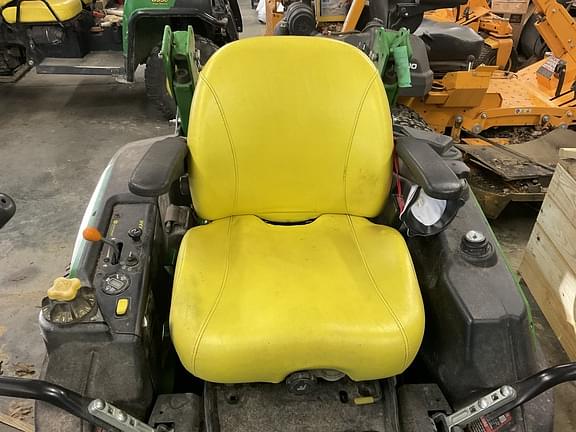 Image of John Deere Z930M equipment image 4