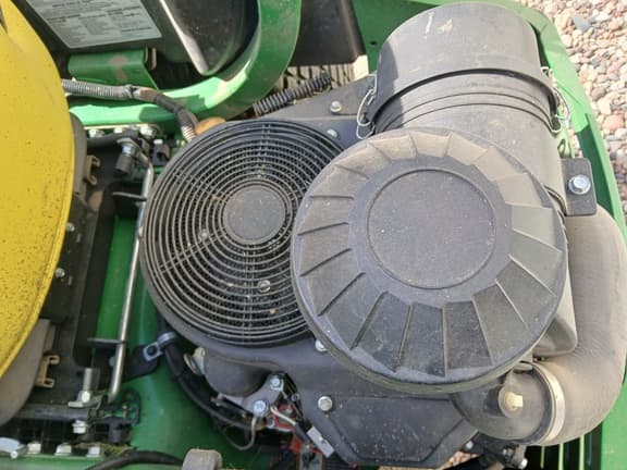 Image of John Deere Z930M equipment image 2