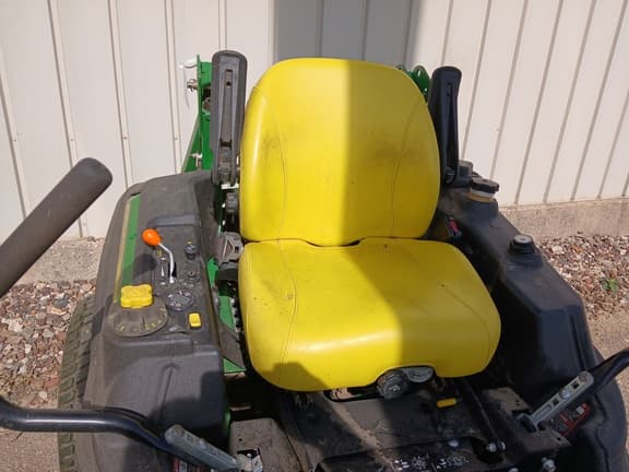 Image of John Deere Z930M equipment image 4
