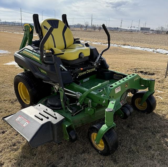 Image of John Deere Z930M equipment image 1