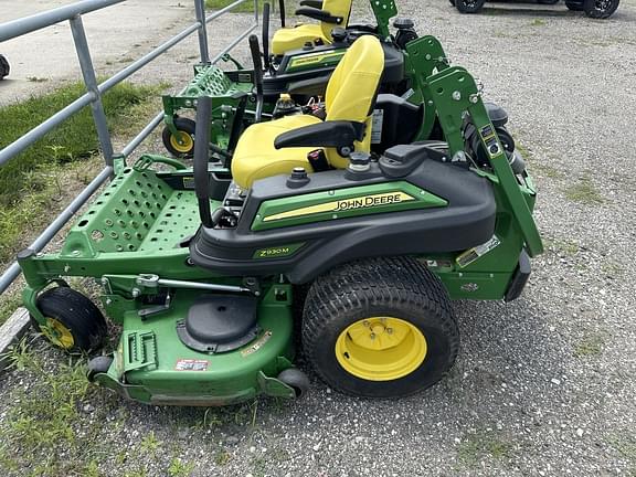 Image of John Deere Z930M Image 1