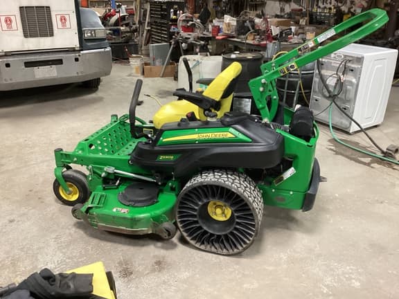 Image of John Deere Z930M equipment image 3