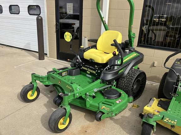 Image of John Deere Z930M Image 1