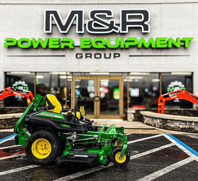 Image of John Deere Z930M equipment image 1