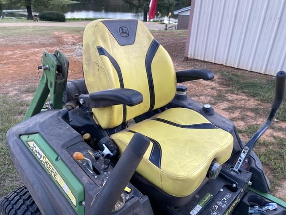 Image of John Deere Z930M equipment image 4