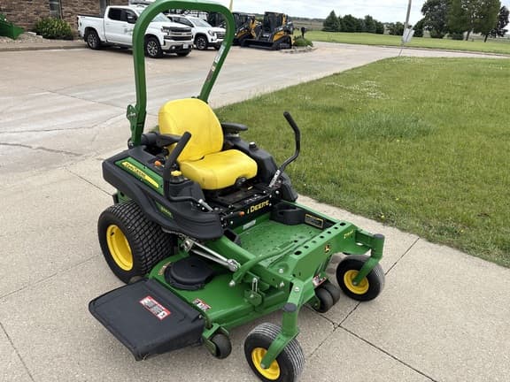 Image of John Deere Z930M equipment image 2