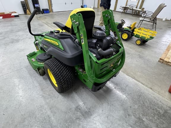 Image of John Deere Z930M equipment image 4