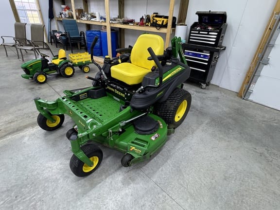 2017 John Deere Z930M Equipment Image0