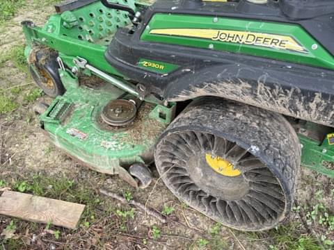 Image of John Deere Z930R equipment image 3