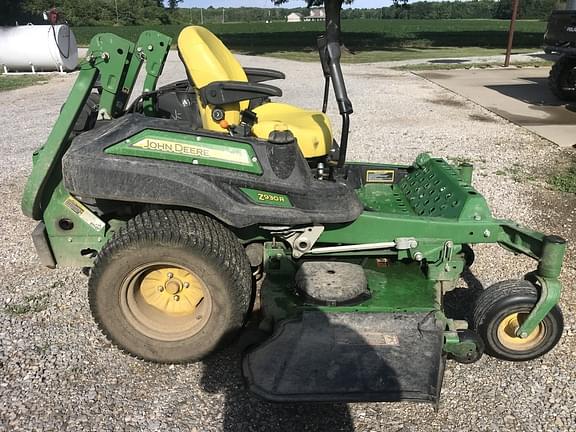 Image of John Deere Z930R equipment image 1