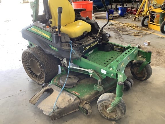 2017 John Deere Z930R Equipment Image0