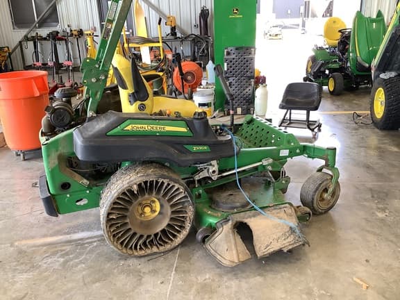 Image of John Deere Z930R equipment image 2