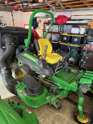2017 John Deere Z930R Equipment Image0