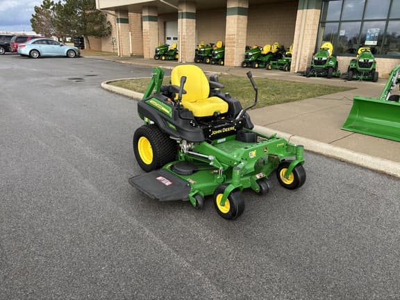 Image of John Deere Z930R equipment image 1