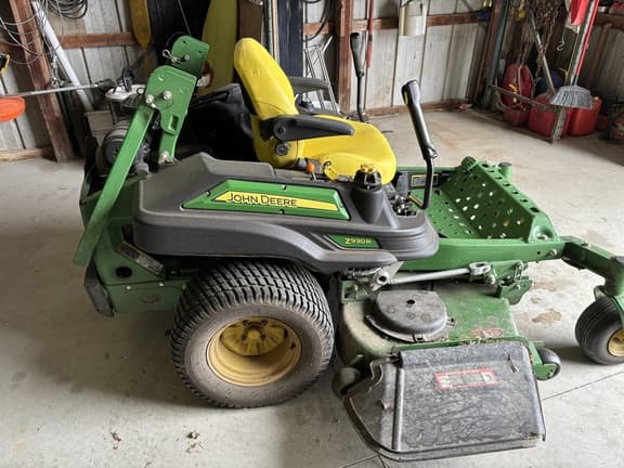 Image of John Deere Z930R equipment image 2