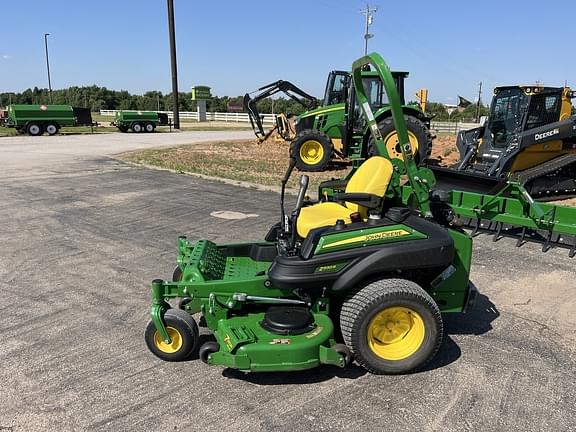 Image of John Deere Z930R equipment image 1