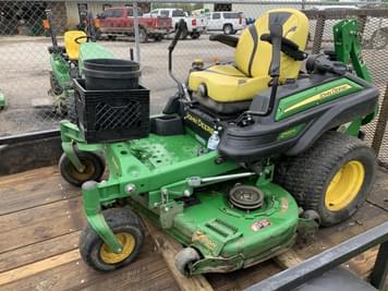 Main image John Deere Z930R