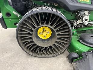 Main image John Deere Z930R 19