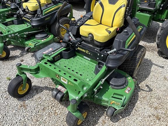 Image of John Deere Z945M equipment image 1