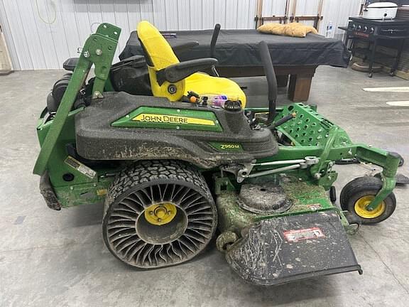 Image of John Deere Z950M Primary image