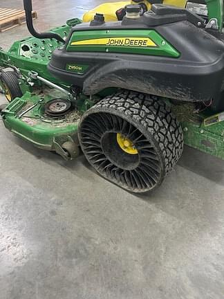 Image of John Deere Z950M equipment image 1