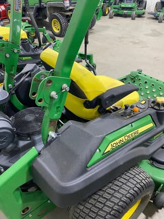 Image of John Deere Z950R equipment image 4